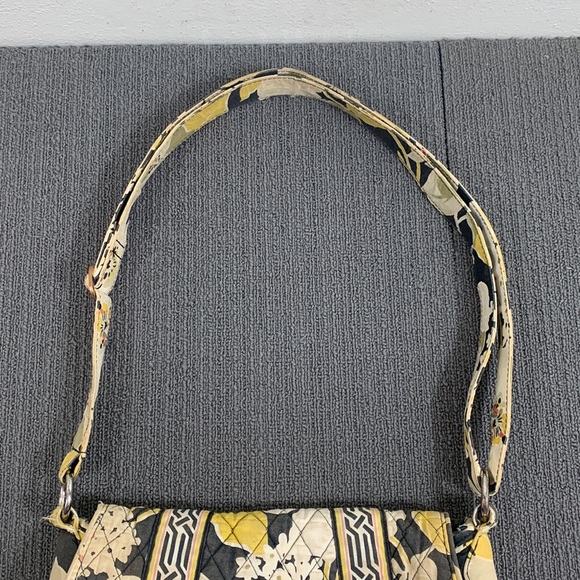 Vera Bradley Crossbody Bag Womens Medium Retired Dogwood Print Quilted Saddle up - Picture 7 of 17